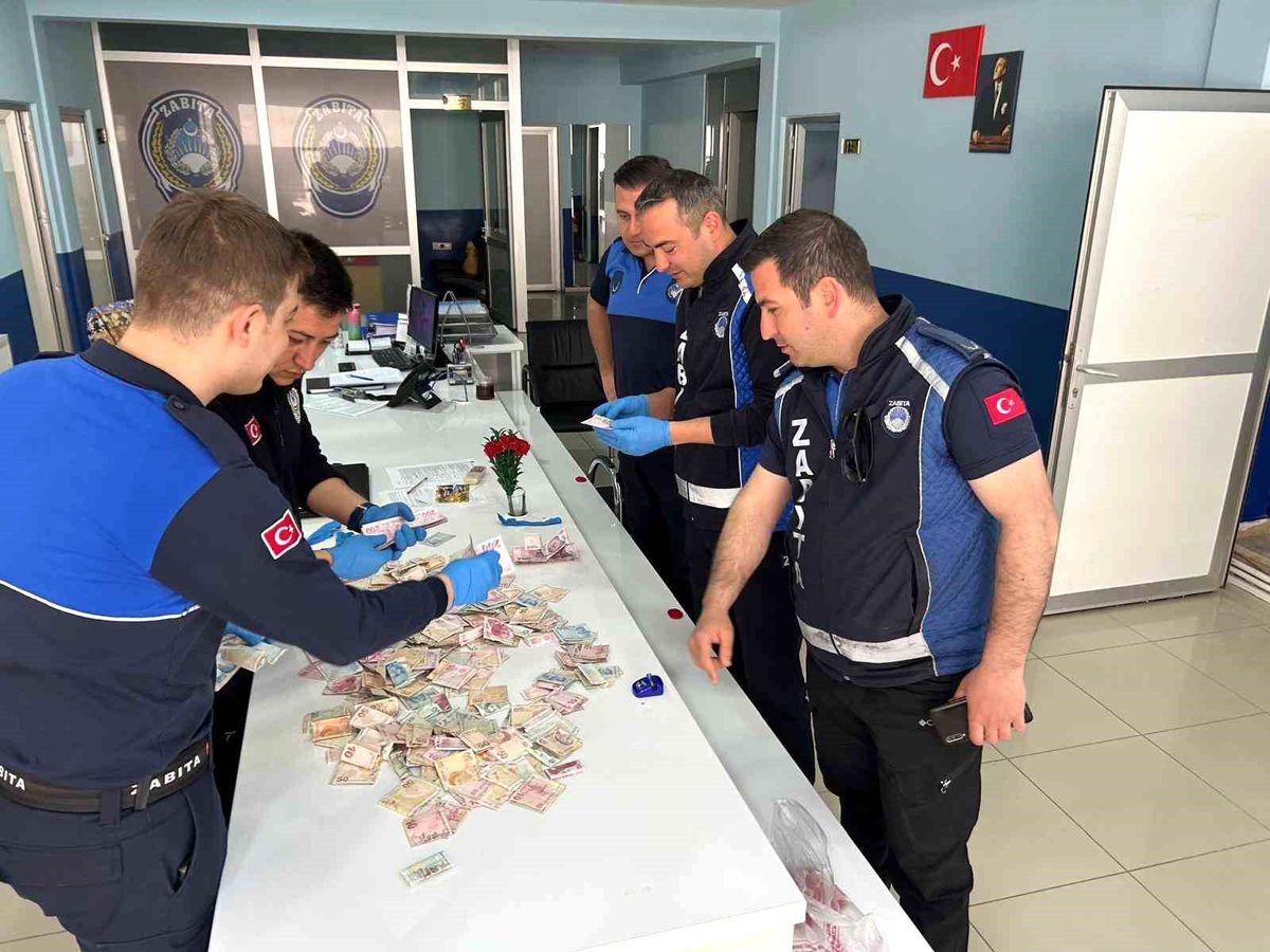 Dilencinin üzerinden çıkan para şaşırttı