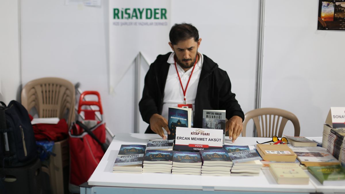 Ercan Aksüt: Engelim Yazarlık Motivasyonum