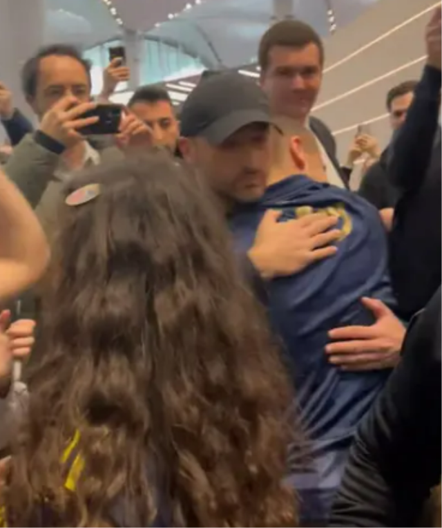 Fener taraftarını kahreden görüntü! Ağlaya ağlaya gitti