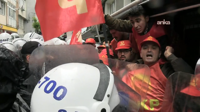 İstanbul'da 1 Mayıs: 366 kişi gözaltına alındı, 3 metro durağı kapatıldı