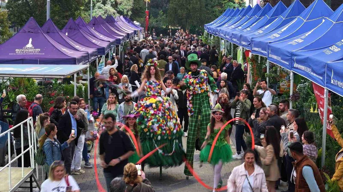 İzmir çiçek gibi açacak