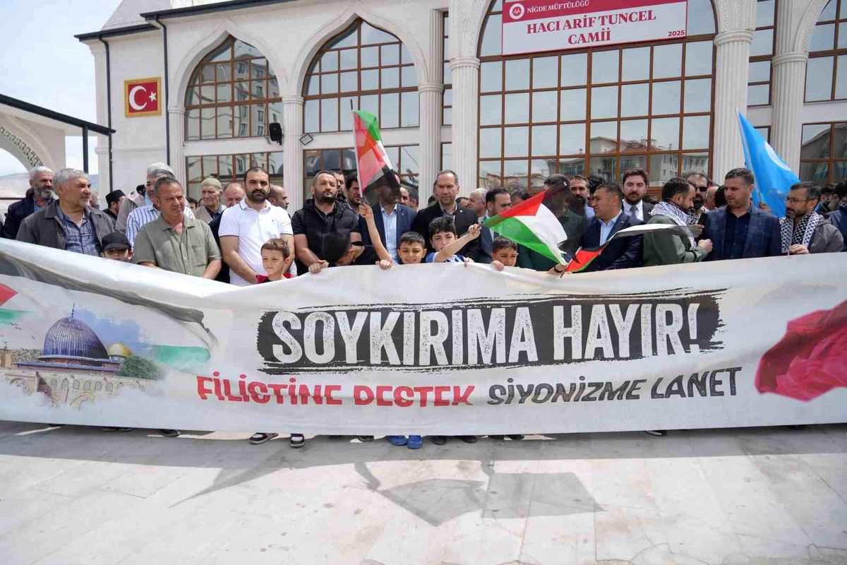 Niğde\'de Sumud Filosu\'na destek: "Bu müdahale sadece bir filoya değil, insanlık vicdanına yapıldı"