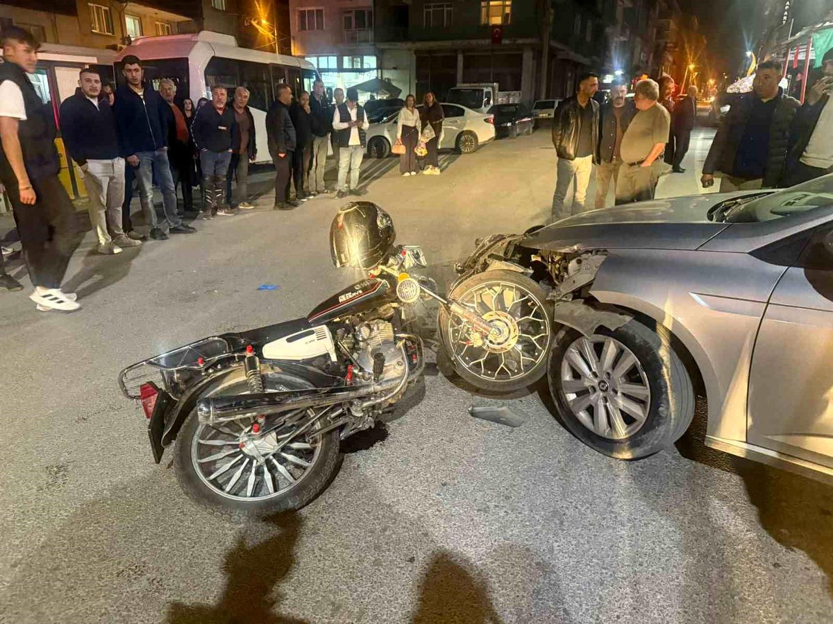Afyonkarahisar\'da Trafik Kazası: 1 Yaralı