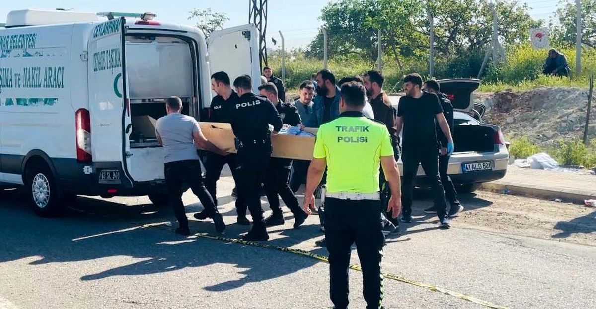 Ceylanpınar\'da Park Halinde Ceset Bulundu