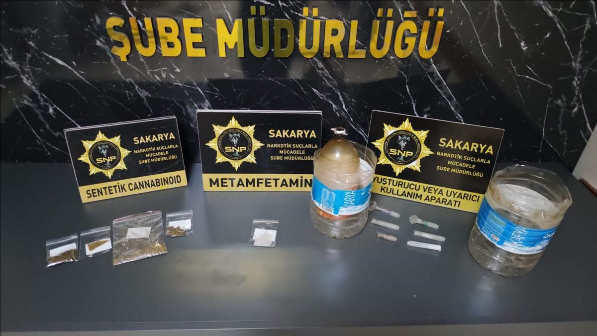 Sakarya\'da Uyuşturucu Operasyonu: 17 Gözaltı