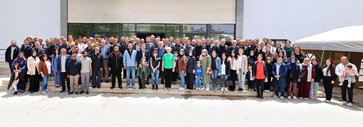 Tavas\'ta emeğin bayramı sofrada kutlandı; Başkan Tatıl\'tan anlamlı buluşma