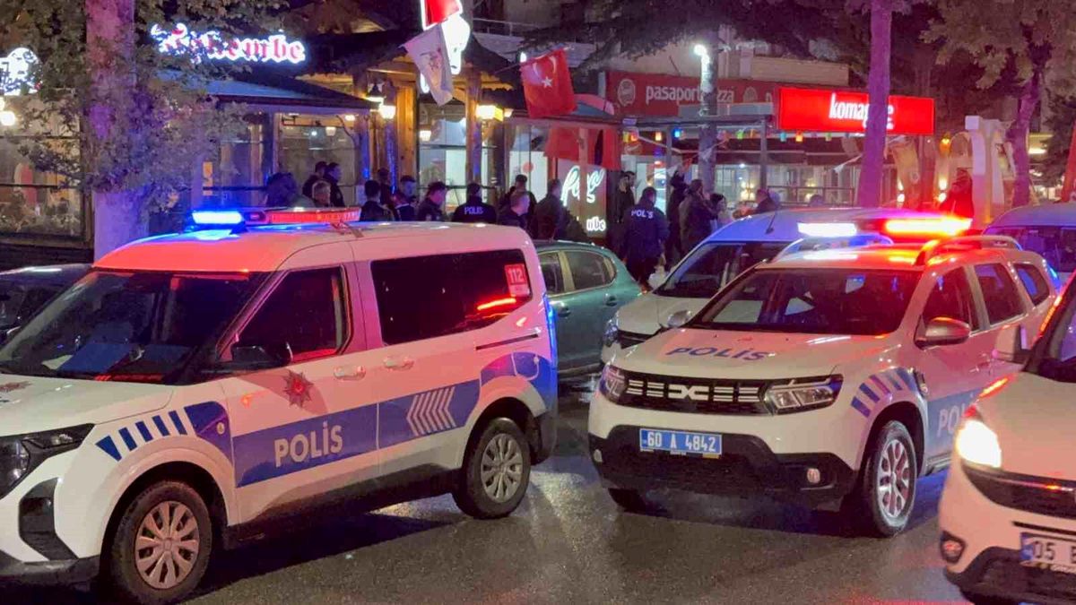 Tokat\'ta Bıçaklı Kavga: Bir Öğrenci Ağır Yaralandı