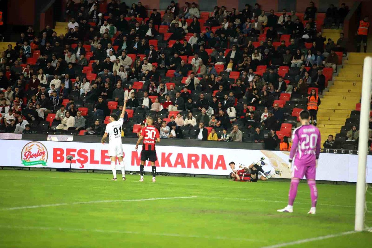 Beşiktaş, Gaziantep\'i 2-0 Mağlup Etti