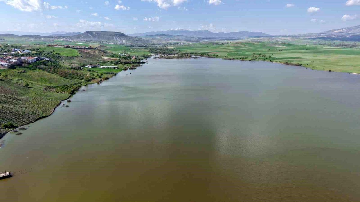 Elazığ\'da Yarışken Su Seviyesi Yükseldi