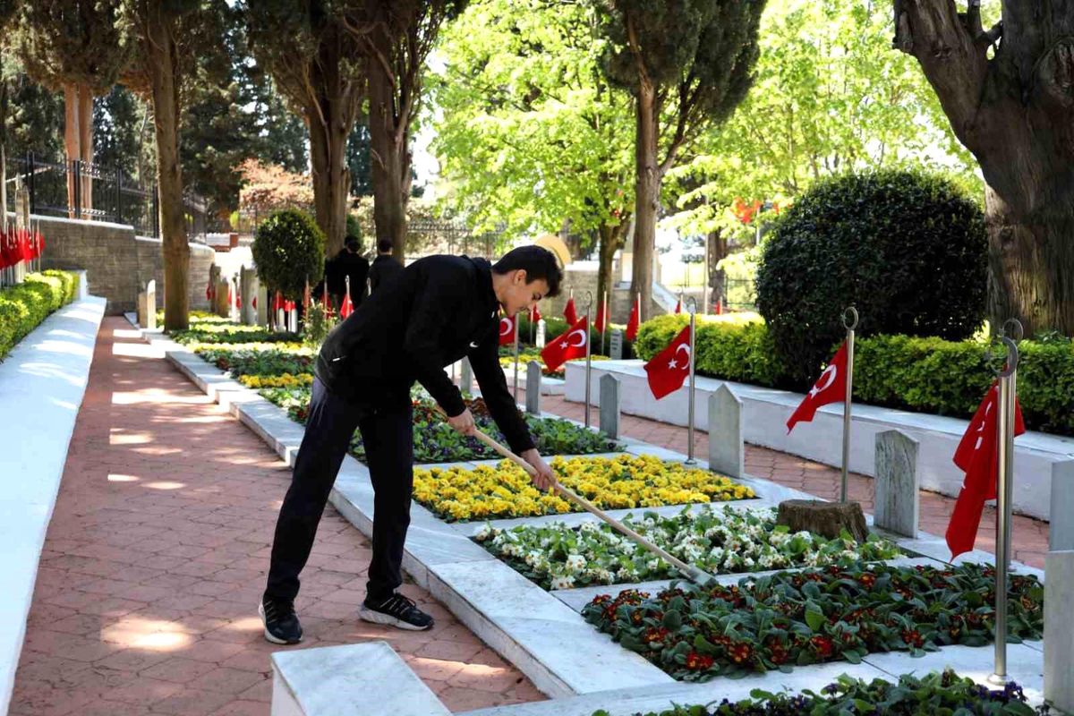 Zaferin 110. yıl dönümünde Kut\'ül Amare şehitleri unutulmadı