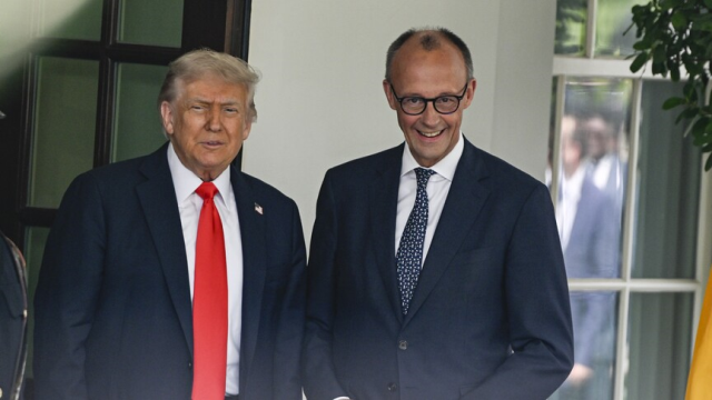 Almanya Trump'a rest: Ortaya çıkardığı enkaza baksın