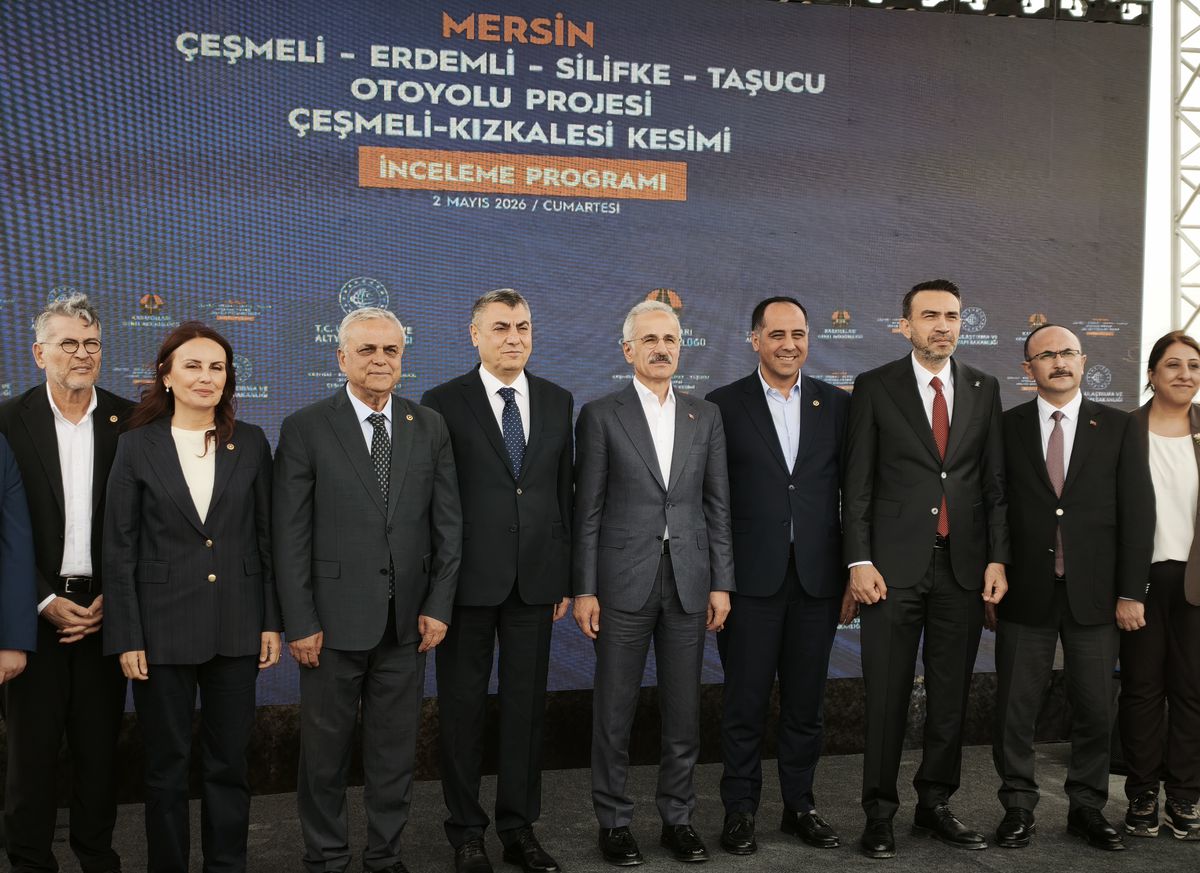 Bakan Uraloğlu: Mersin\'de Çeşmeli-Erdemli-Silifke-Taşucu Otoyolu\'nun tamamını bu sene hizmete açacağız