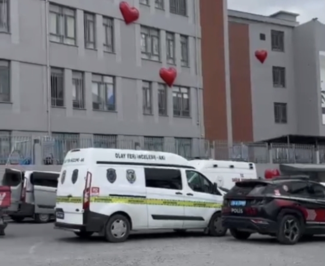 Beylikdüzü'nde araç içerisinde silahla vurulmuş halde bulundu