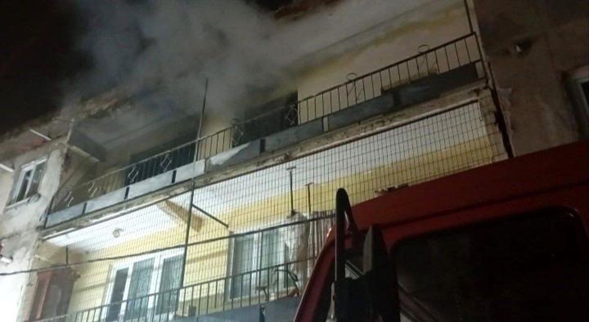 Bursa\'da 3 Katlı Binada Yangın