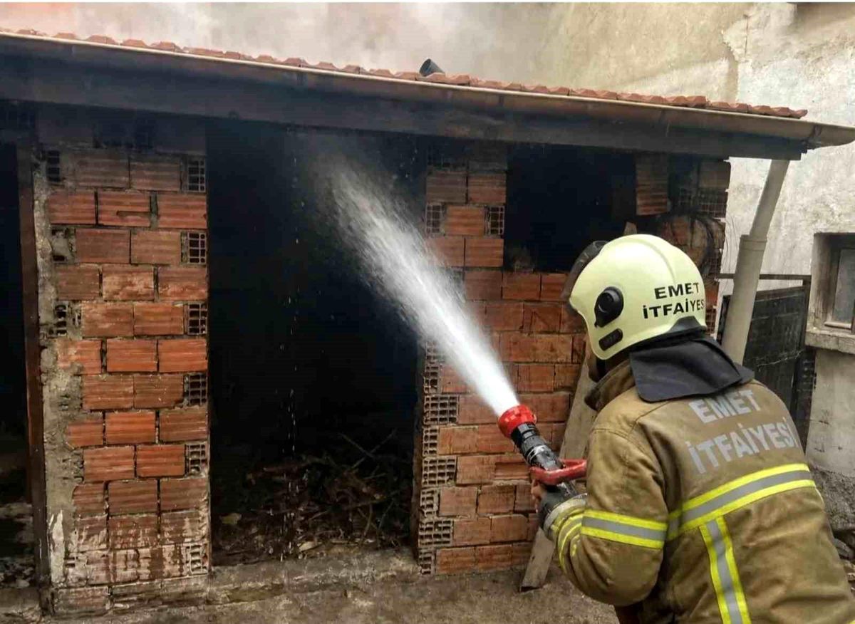 Emet\'te kazan dairesi yangını