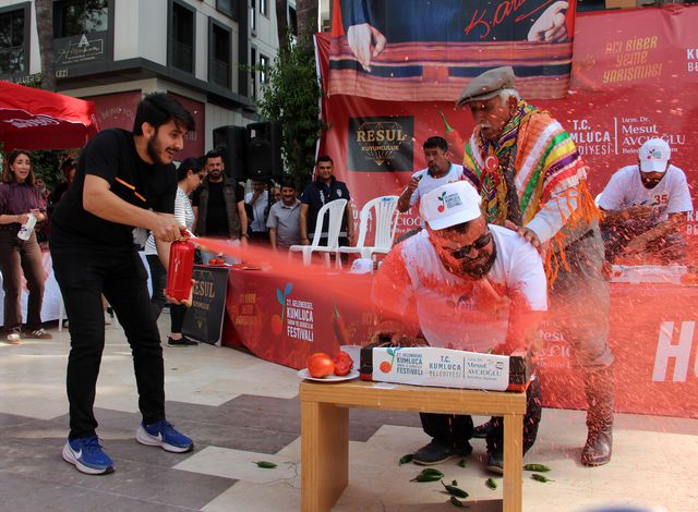 3 dakikalık yarışma olay! Acıya dayanamadı, itfaiye köpükle müdahale etti
