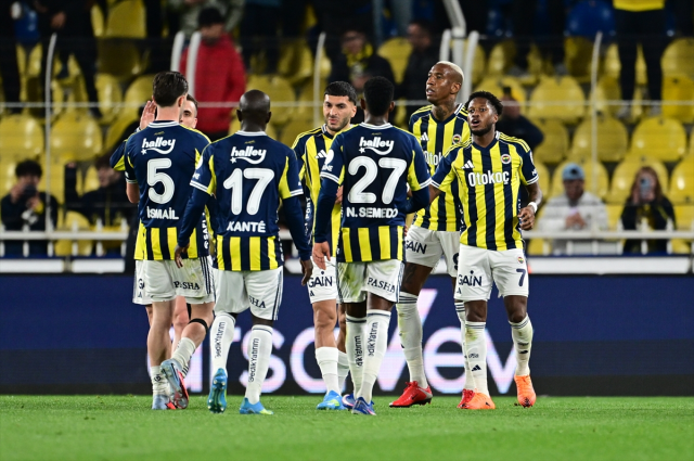 Galatasaray'a Samsun'da soğuk duş! Fenerbahçe ile puan farkı 4'e indi