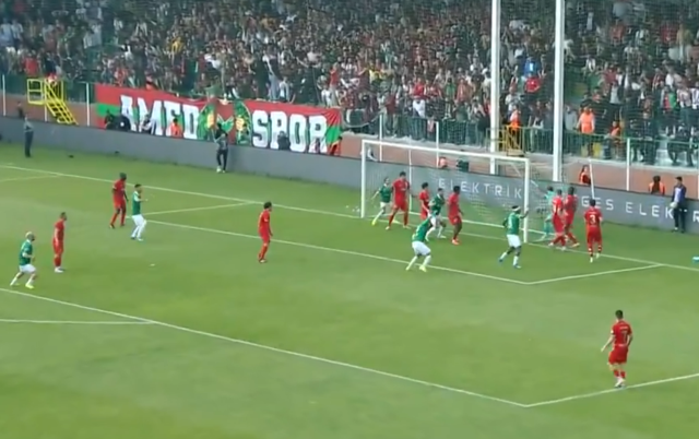 Iğdır FK'da Güray Vural, Amedspor'a kornerden gol attı