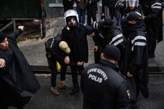 İstanbul'da 1 Mayıs'ta gözaltına alınan 580 kişi serbest bırakıldı
