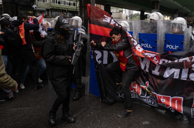 İstanbul'da 1 Mayıs'ta gözaltına alınan 580 kişi serbest bırakıldı