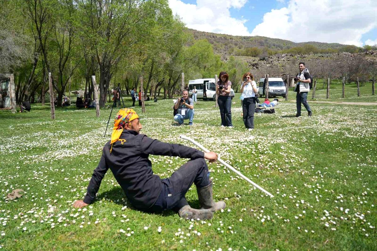Muş\'ta 1071\'in İzinden Fotoğraf Maratonu Başladı