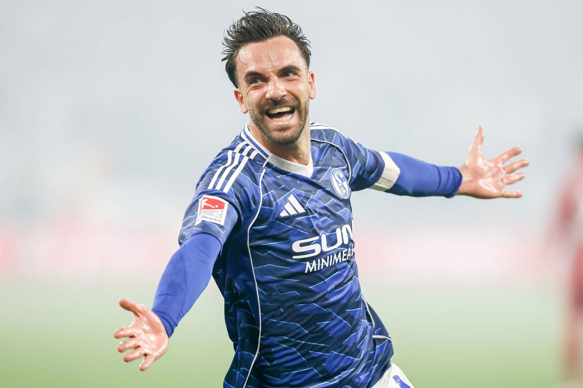 Schalke 04, Kenan Karaman\'ın attığı golle Bundesliga\'ya yükseldi