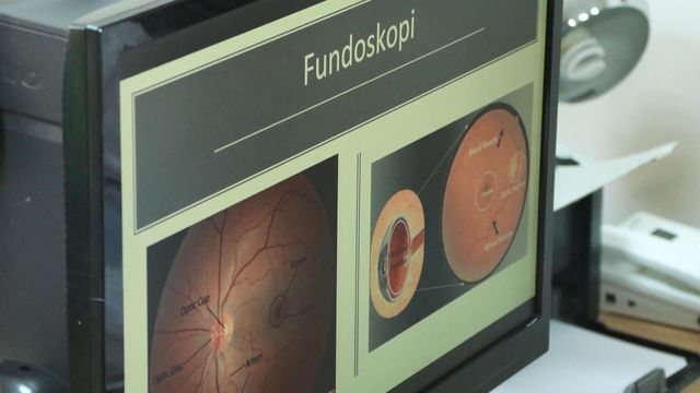 Televizyon izlerken görme yetisini kaybetti, 10 saatlik tedavi hayatını değiştirdi