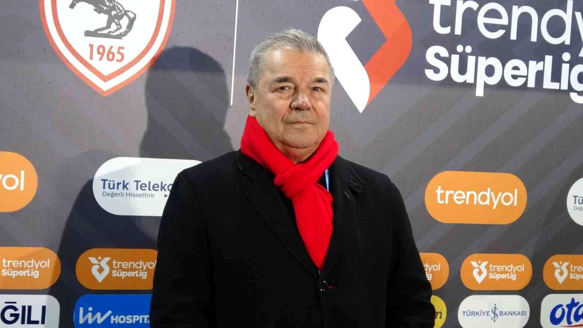 Samsunspor, Galatasaray\'ı 4-1 Yenerek 21 Yıl Sonra Kazandı