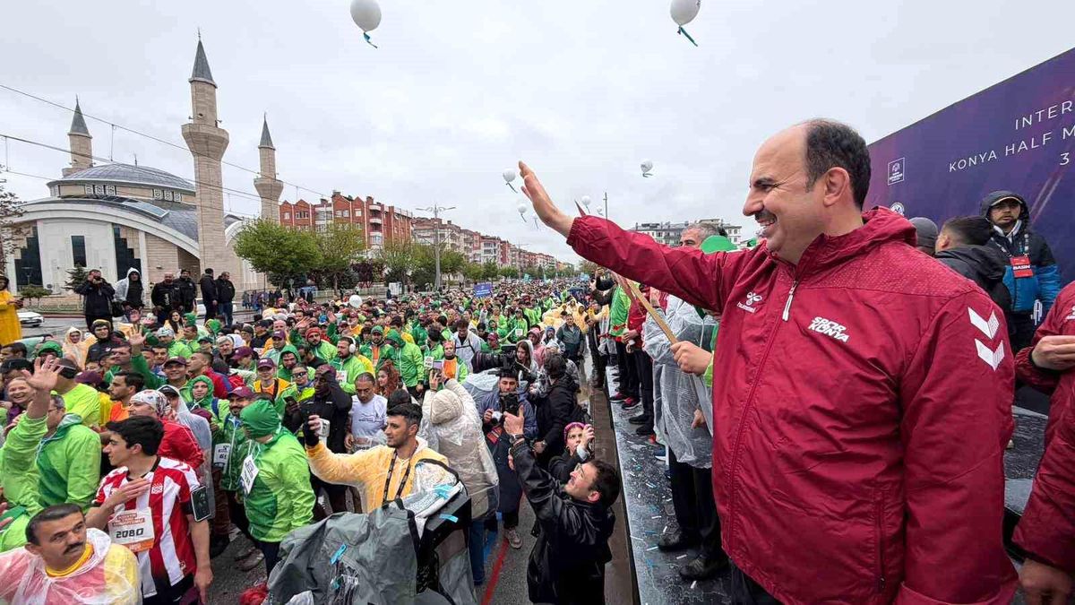 5. Uluslararası Konya Yarı Maratonu\'nda dünyanın ritmi Konya\'da attı