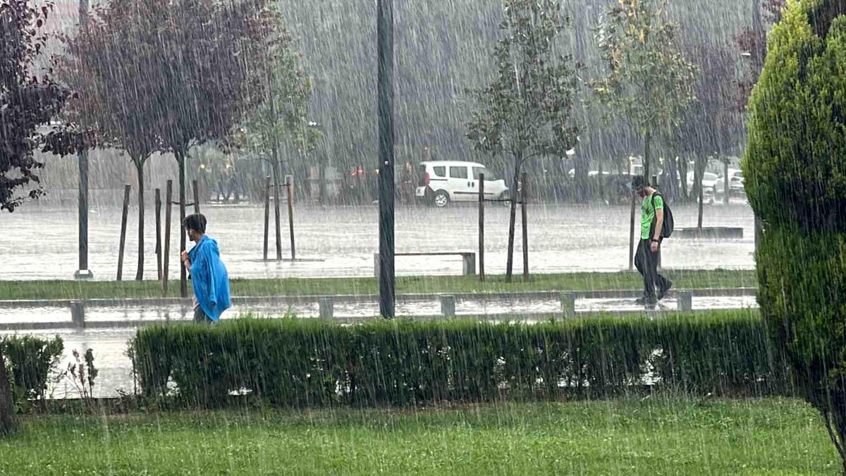 Batı Karadeniz için sağanak yağış uyarısı