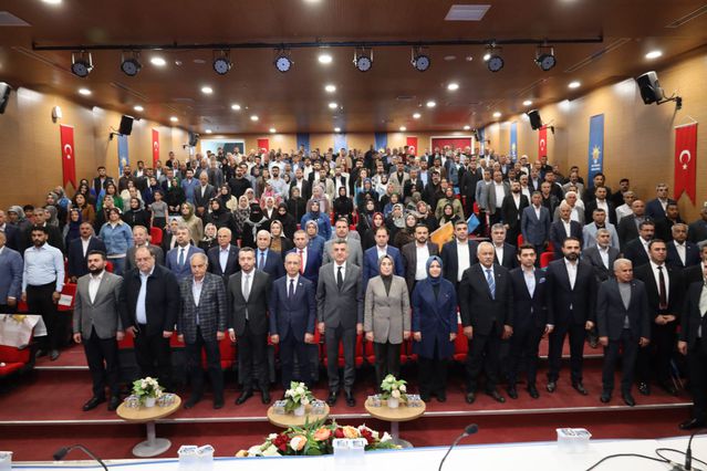 AK Parti Şanlıurfa İl Danışma Meclisi yoğun katılımla toplandı