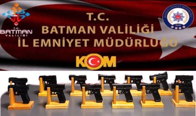 Batman'da iki otomobilde 13 tabanca ele geçirildi