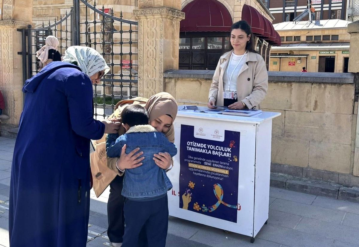 Bayburt\'ta Otizm Farkındalığı Etkinliği