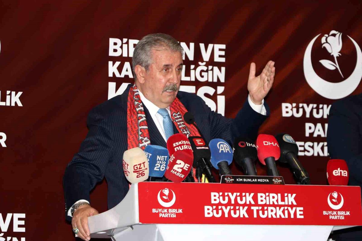 BBP Genel Başkanı Destici: "Böyle giderse, nüfusumuz 50 milyonun altına düşer"