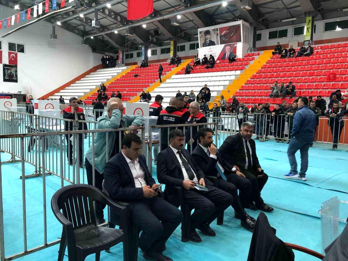 Kars Sığır Yetiştiricileri Seçimini Eren Alp Kazandı