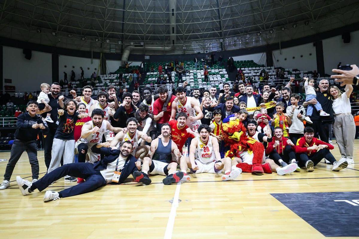 Göztepe, Tarihi Maçla Yarı Finale Yükseldi
