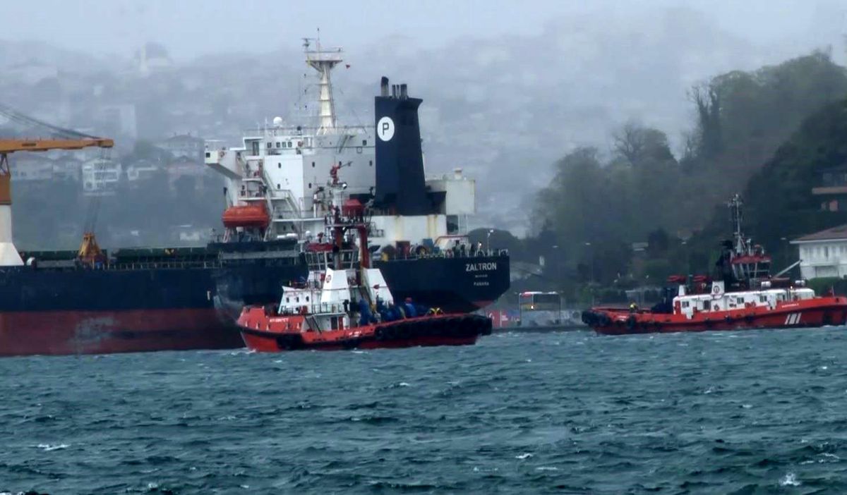 İstanbul Boğazı\'nda Gemi Arızası