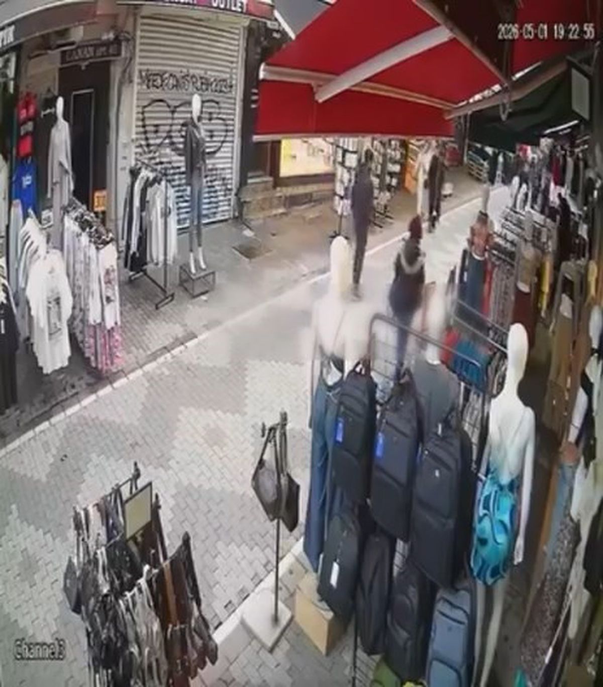 Kadıköy\'de Çanta Hırsızlığı