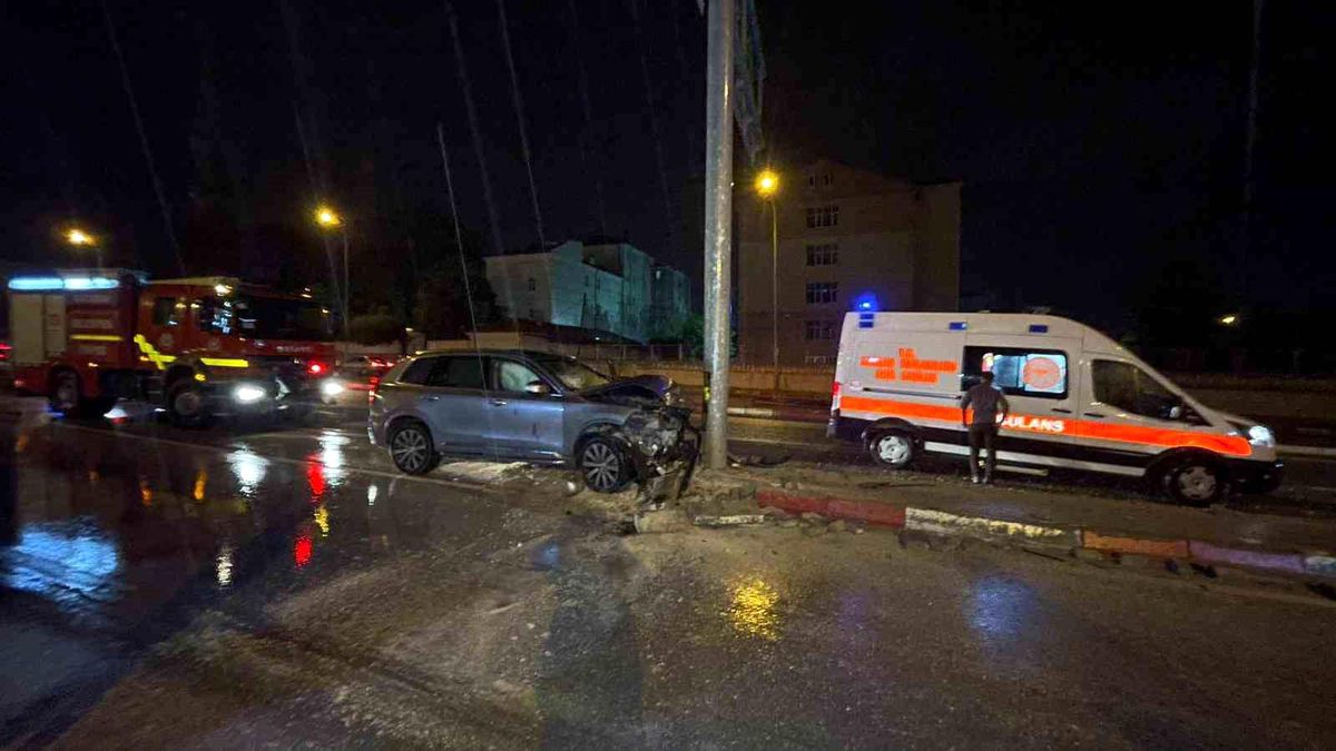 Karaman\'da Trafik Kazası: 1 Yaralı