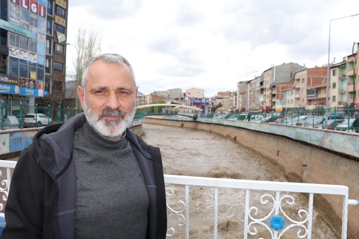 Oltu Çayı\'nda Su Seviyesi Yükseliyor