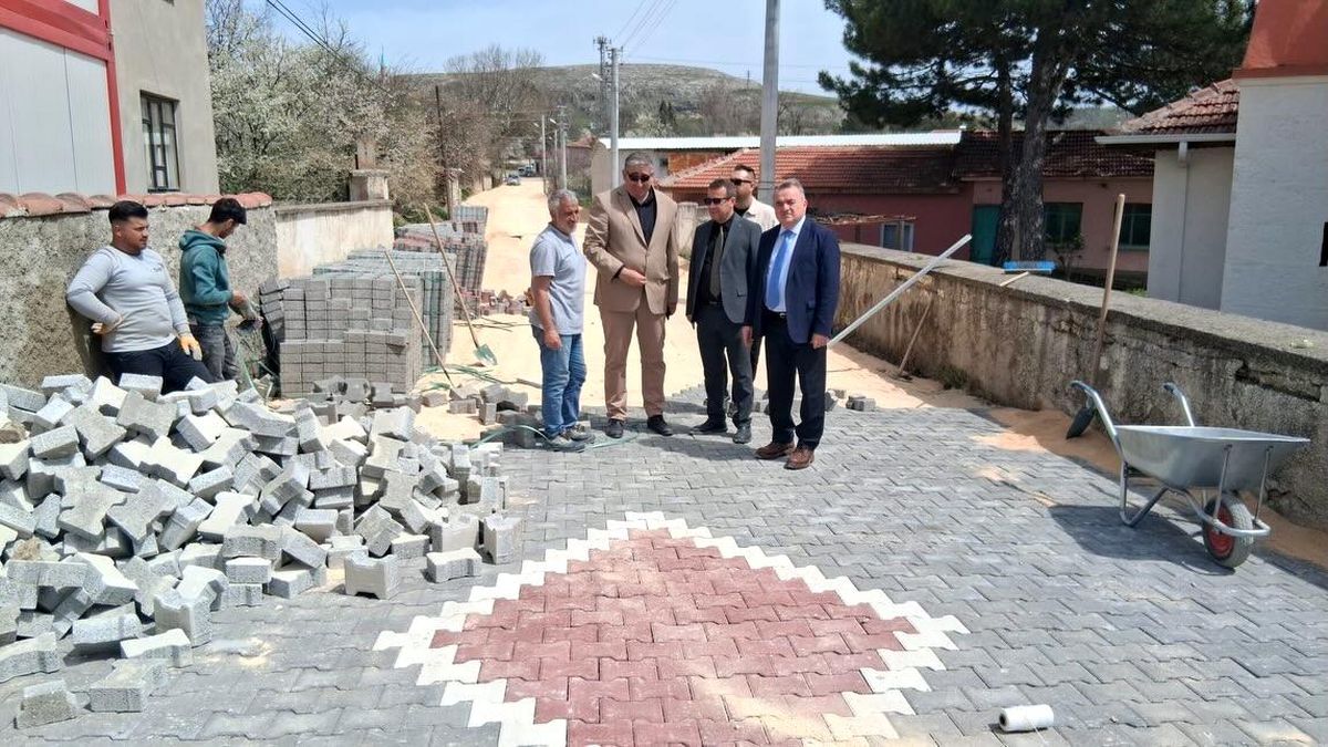 Kaymakam Öztürk, Poyra\'daki Çalışmaları İnceledi