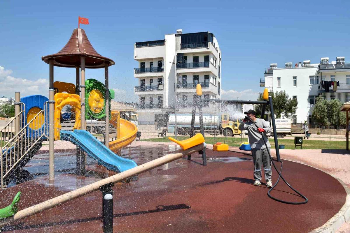 Kepez\'de park ve oyun alanlarında hijyen seferberliği
