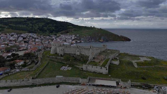 Kuzey Ege’nin turizm merkezi Bozcaada 3 günlük tatilde yüzde 70 doluluk oranına ulaştı