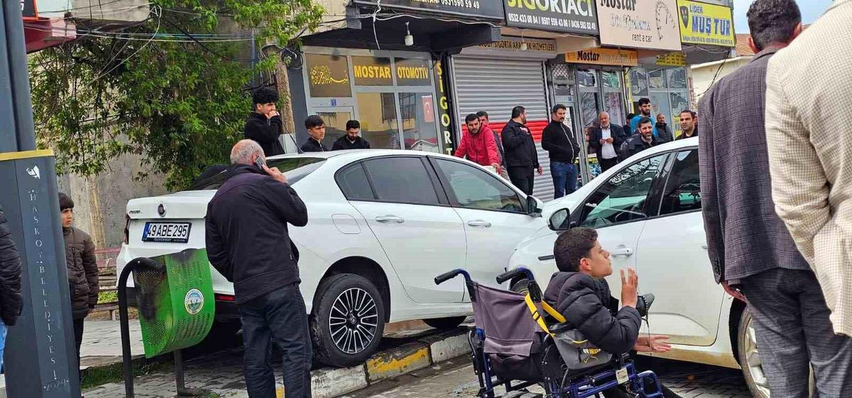 Muş\'ta Trafik Kazası: Yaralı Yok
