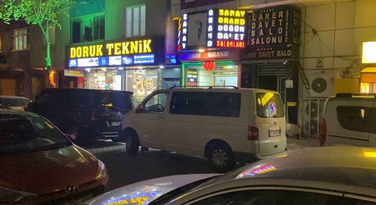Sultangazi\'de giyinme odasında gizli kamera iddiasında salon sahibi beraat etti