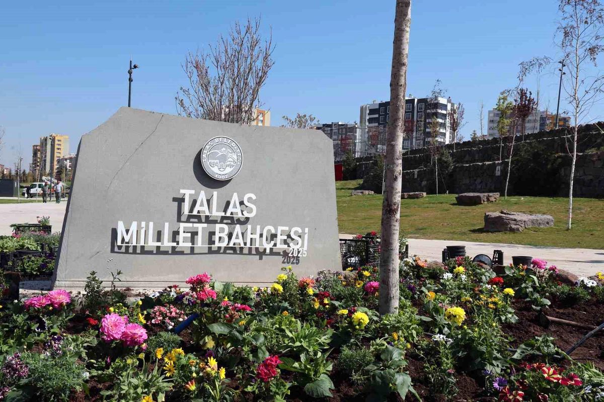 Talas\'ta bahar \'Çiçek Şenliği\' ile taçlanıyor