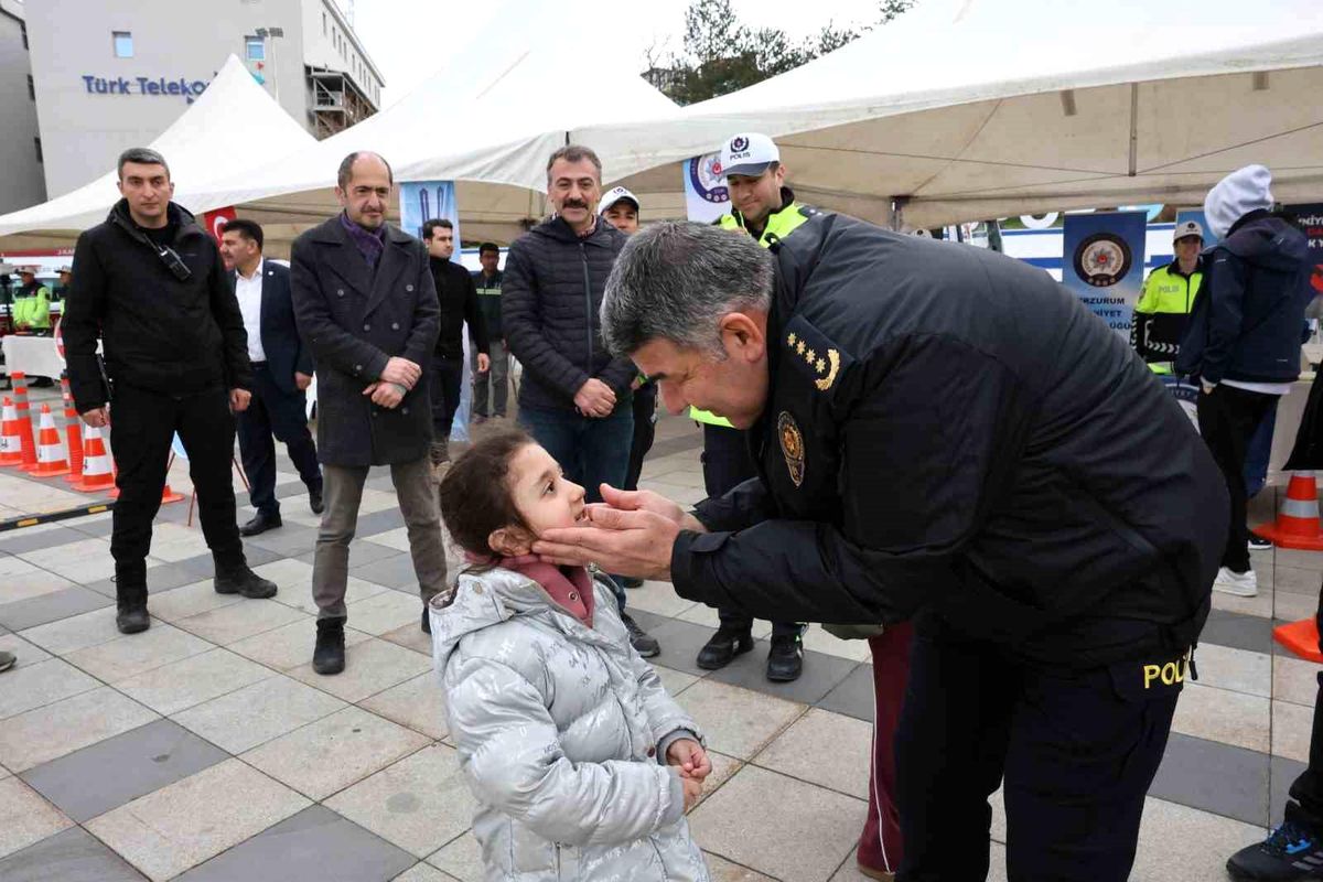 Erzurum\'da Trafik Bilinci Etkinliği