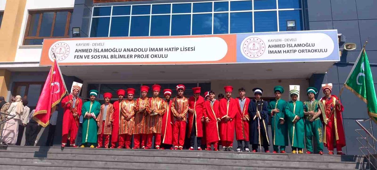 Develi İmam Hatip Okulu Mehter Takımını Yeniden Kurdu