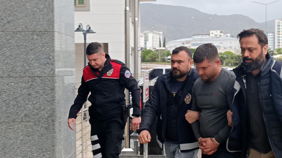 Kozan\'da cinayet: İşten çıkarılan şahıs ustabaşıyı öldürdü