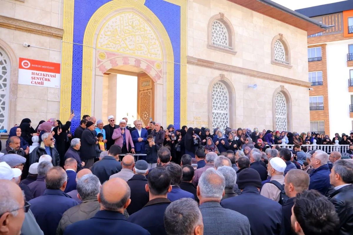 Hacı Adayları Uğurlandı